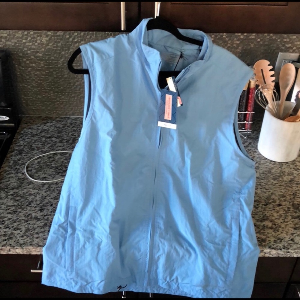Vineyard Vines golf links vest